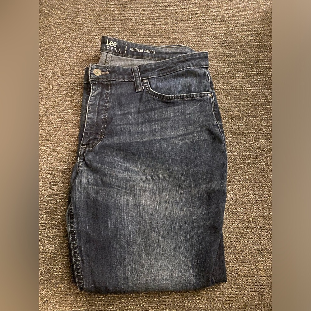 Lee Mid rise Jeans Size 18